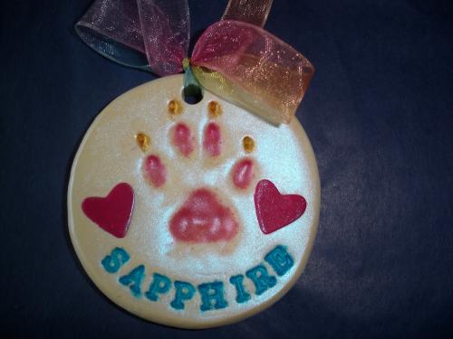 Deluxe paw print example sapphire