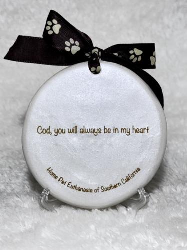 Engraved with finish paw print back