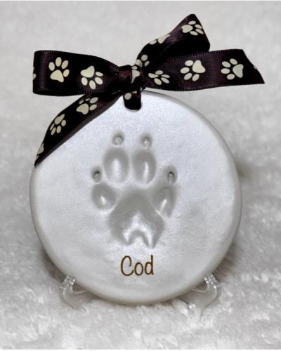Engraved paw print with finish front